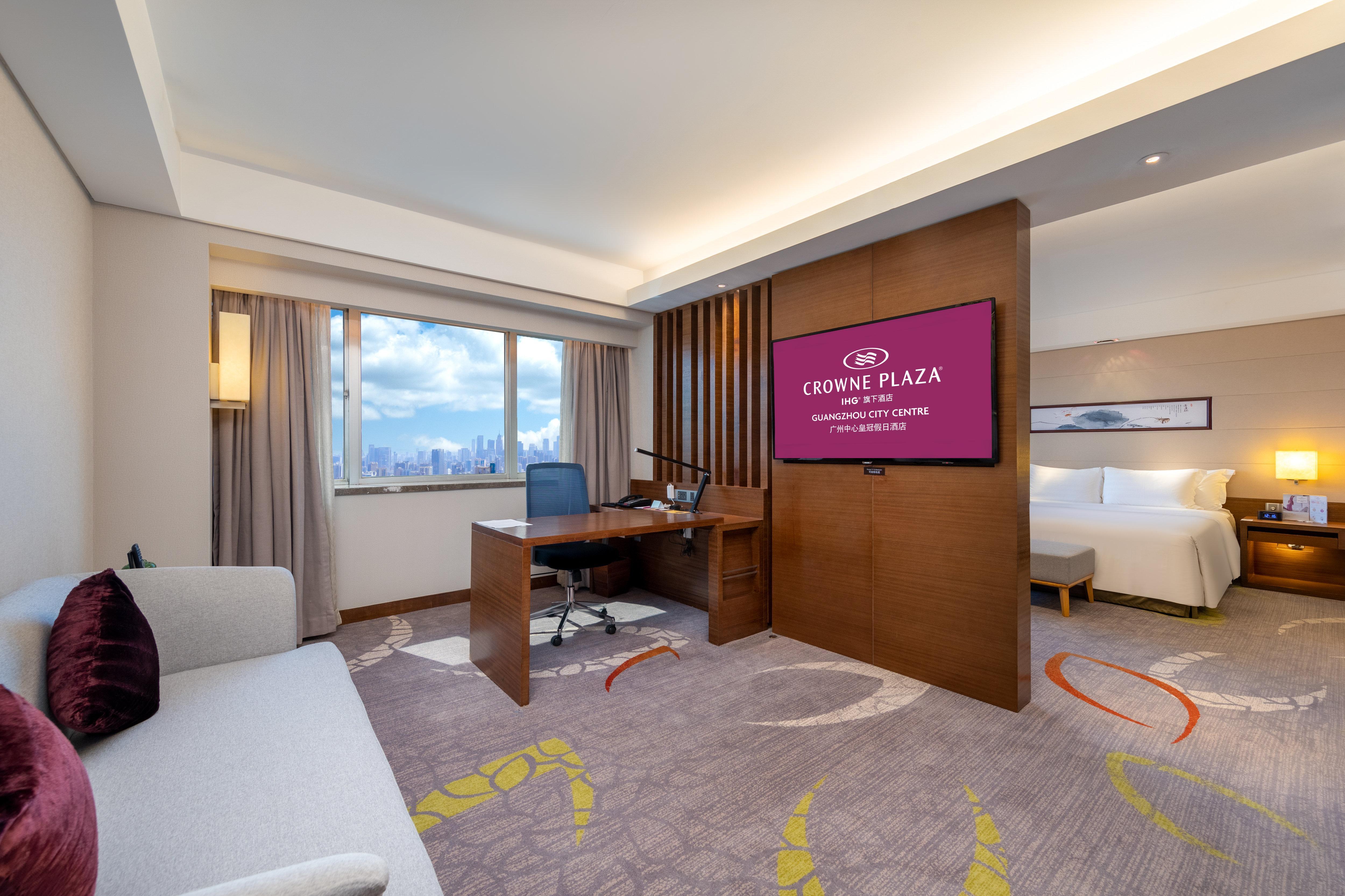 Crowne Plaza Guangzhou City Centre By Ihg - Free Shuttle Between Hotel And Exhibition Center During Canton Fair & Exhibitor Registration Counter Zewnętrze zdjęcie Deluxe Suite