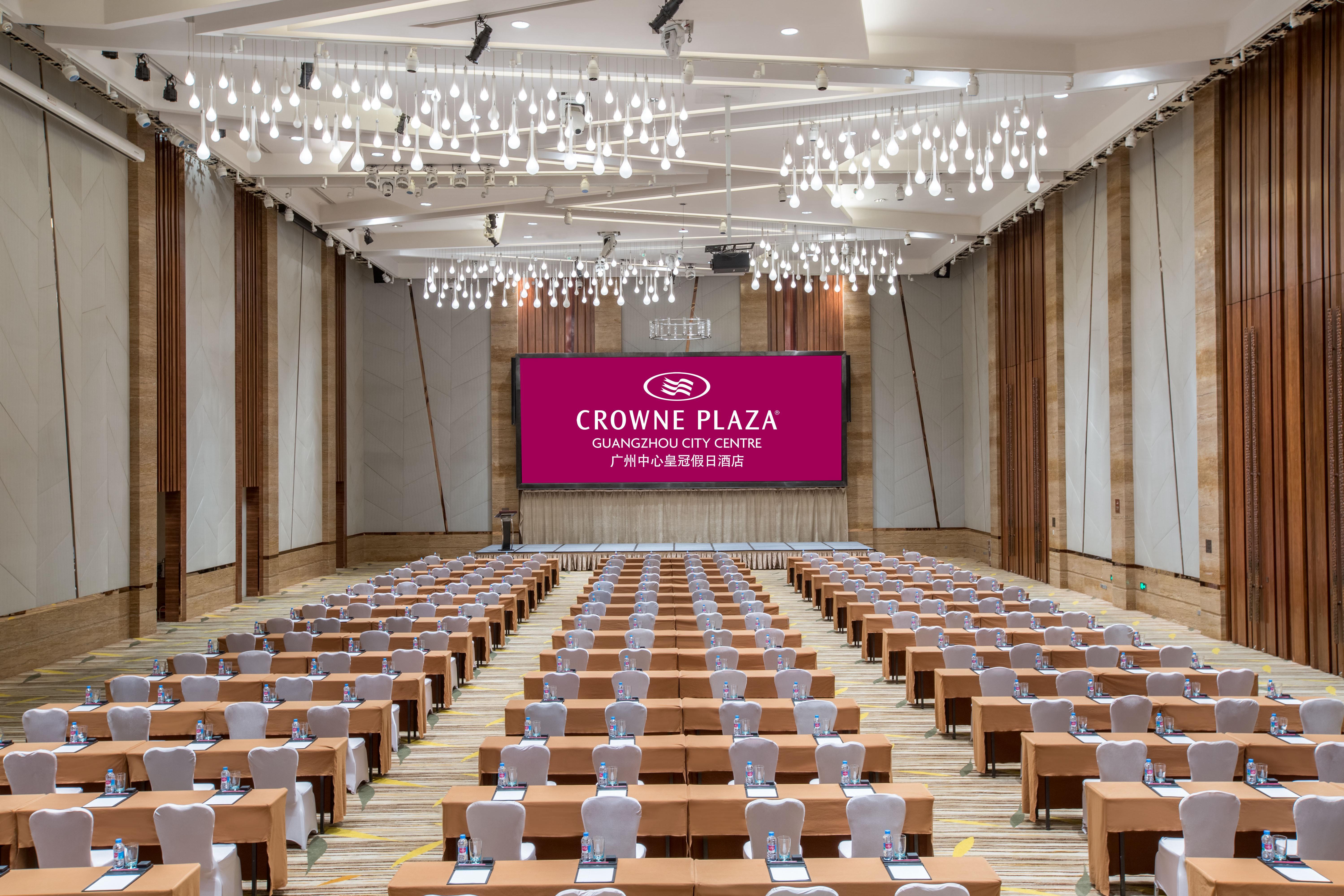 Crowne Plaza Guangzhou City Centre By Ihg - Free Shuttle Between Hotel And Exhibition Center During Canton Fair & Exhibitor Registration Counter Zewnętrze zdjęcie The Grand Ballroom