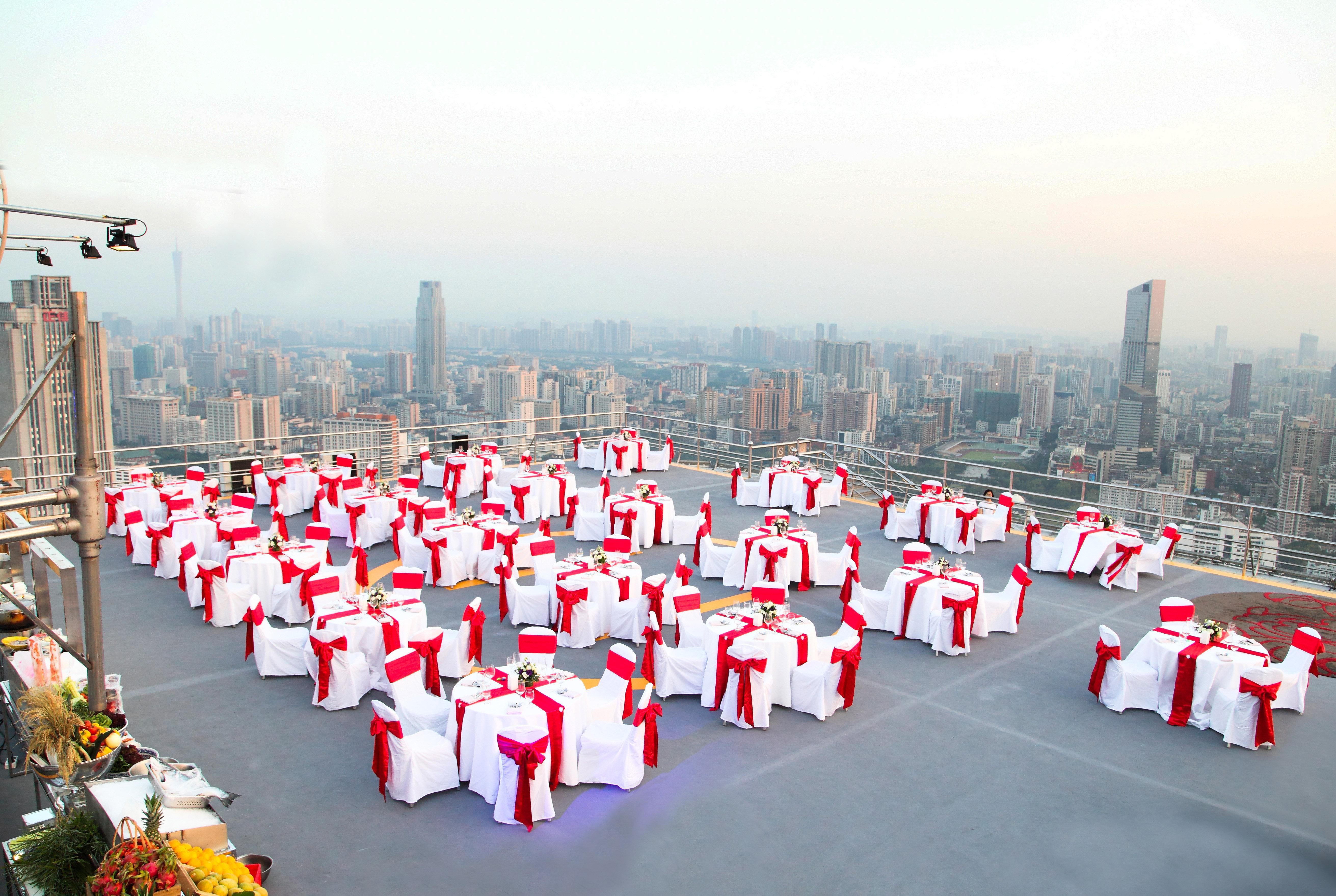 Crowne Plaza Guangzhou City Centre By Ihg - Free Shuttle Between Hotel And Exhibition Center During Canton Fair & Exhibitor Registration Counter Zewnętrze zdjęcie The rooftop of the hotel