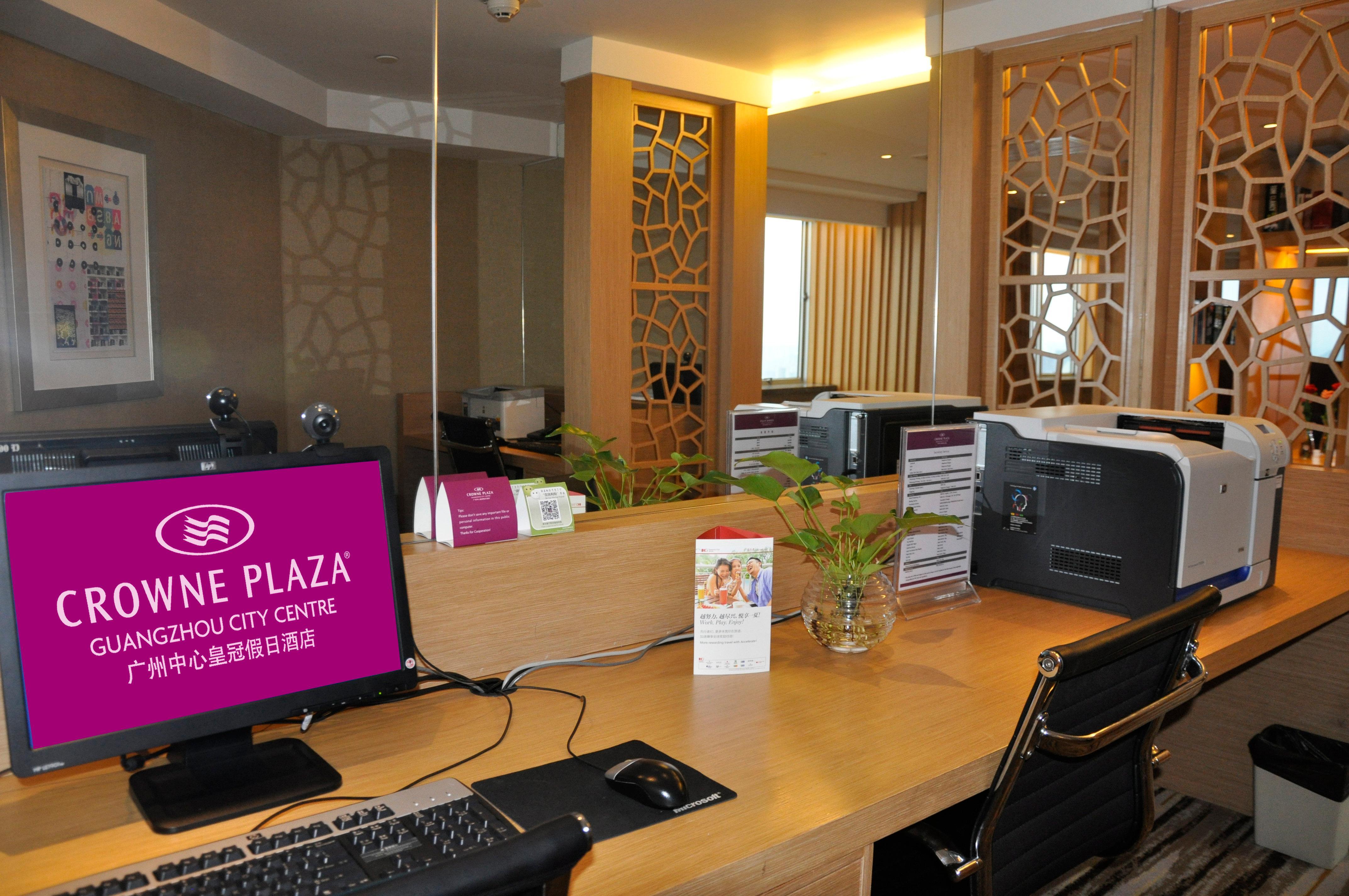 Crowne Plaza Guangzhou City Centre By Ihg - Free Shuttle Between Hotel And Exhibition Center During Canton Fair & Exhibitor Registration Counter Zewnętrze zdjęcie Business Center