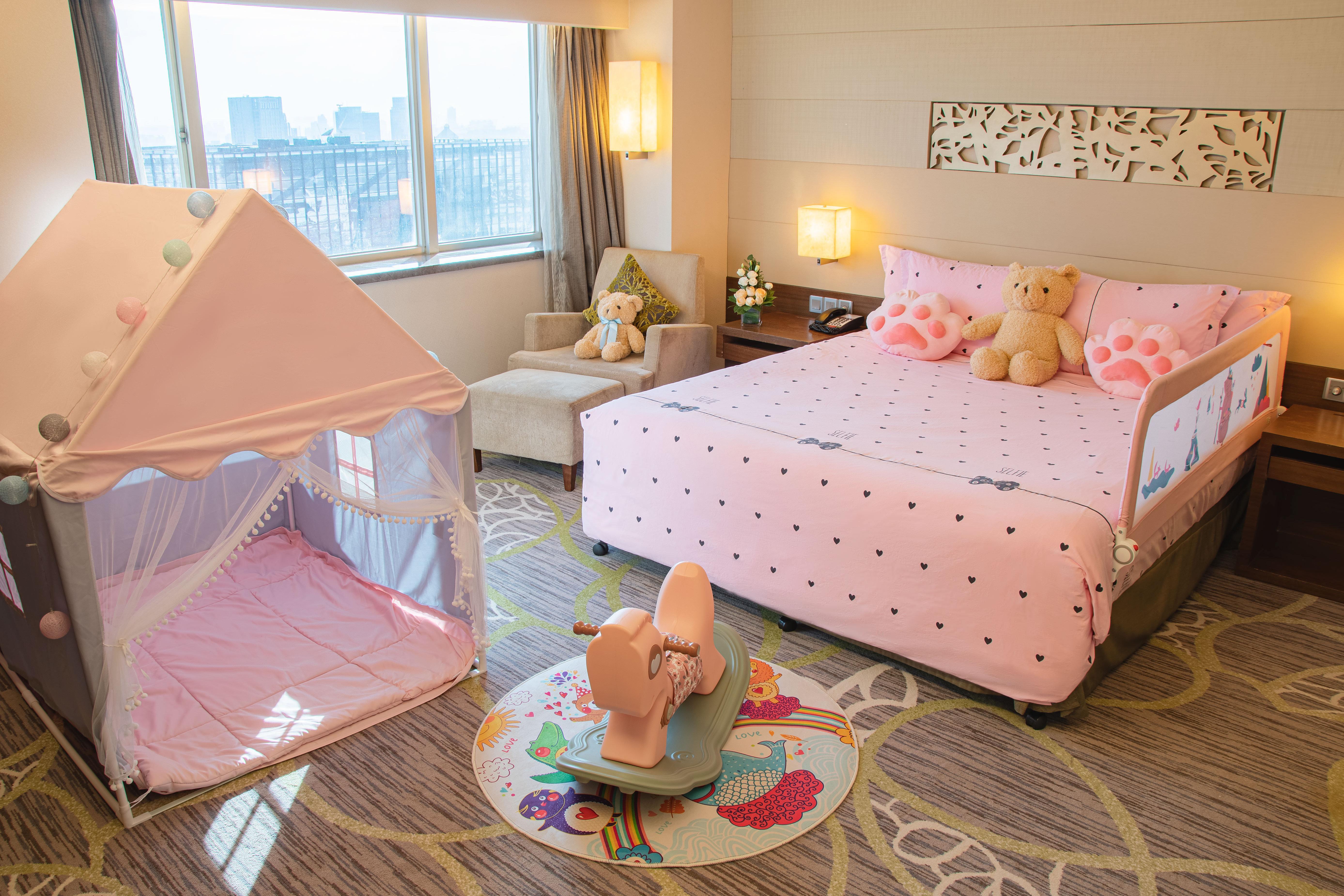 Crowne Plaza Guangzhou City Centre By Ihg - Free Shuttle Between Hotel And Exhibition Center During Canton Fair & Exhibitor Registration Counter Zewnętrze zdjęcie A baby room