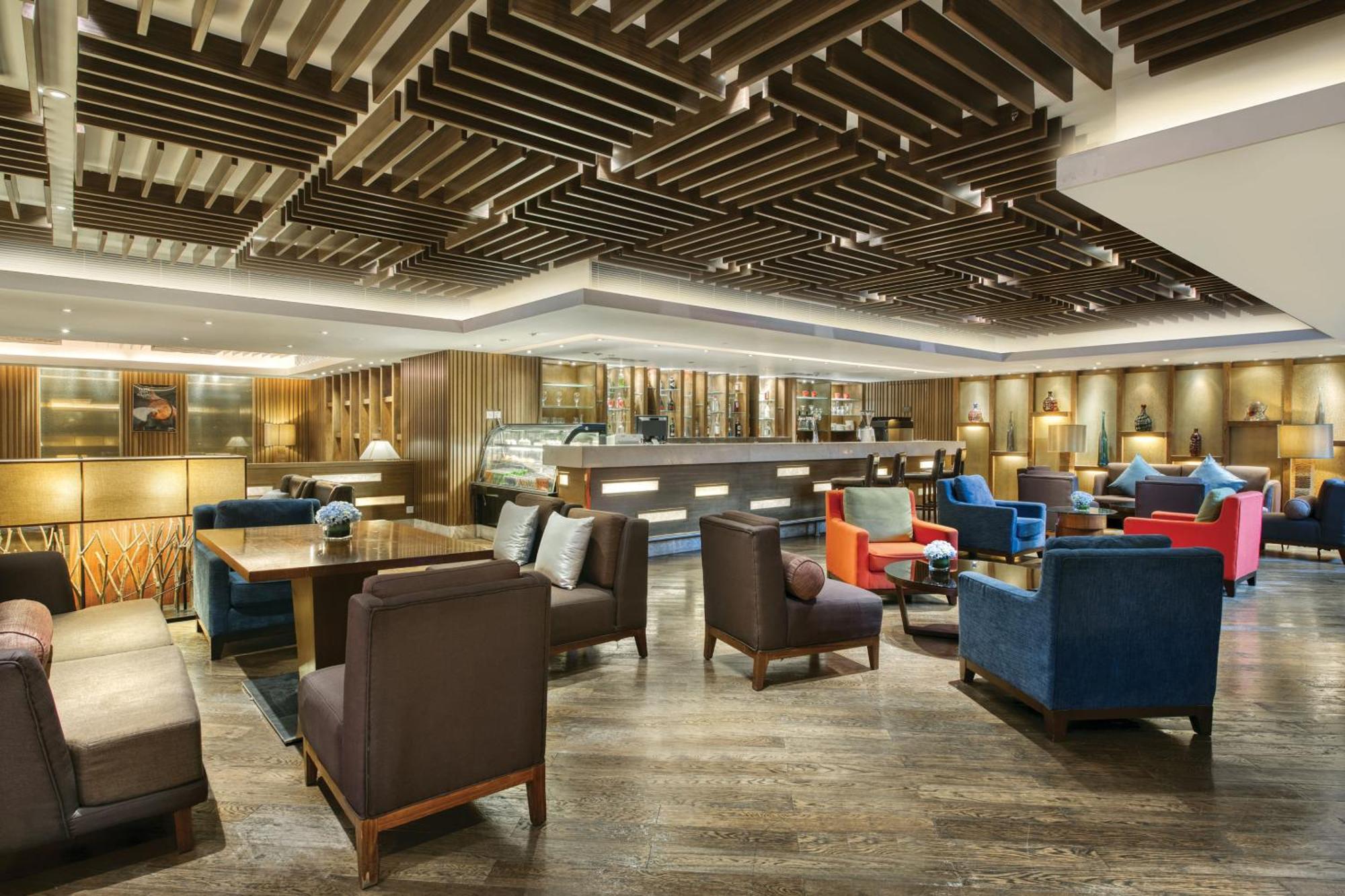 Crowne Plaza Guangzhou City Centre By Ihg - Free Shuttle Between Hotel And Exhibition Center During Canton Fair & Exhibitor Registration Counter Zewnętrze zdjęcie The lounge at the airport